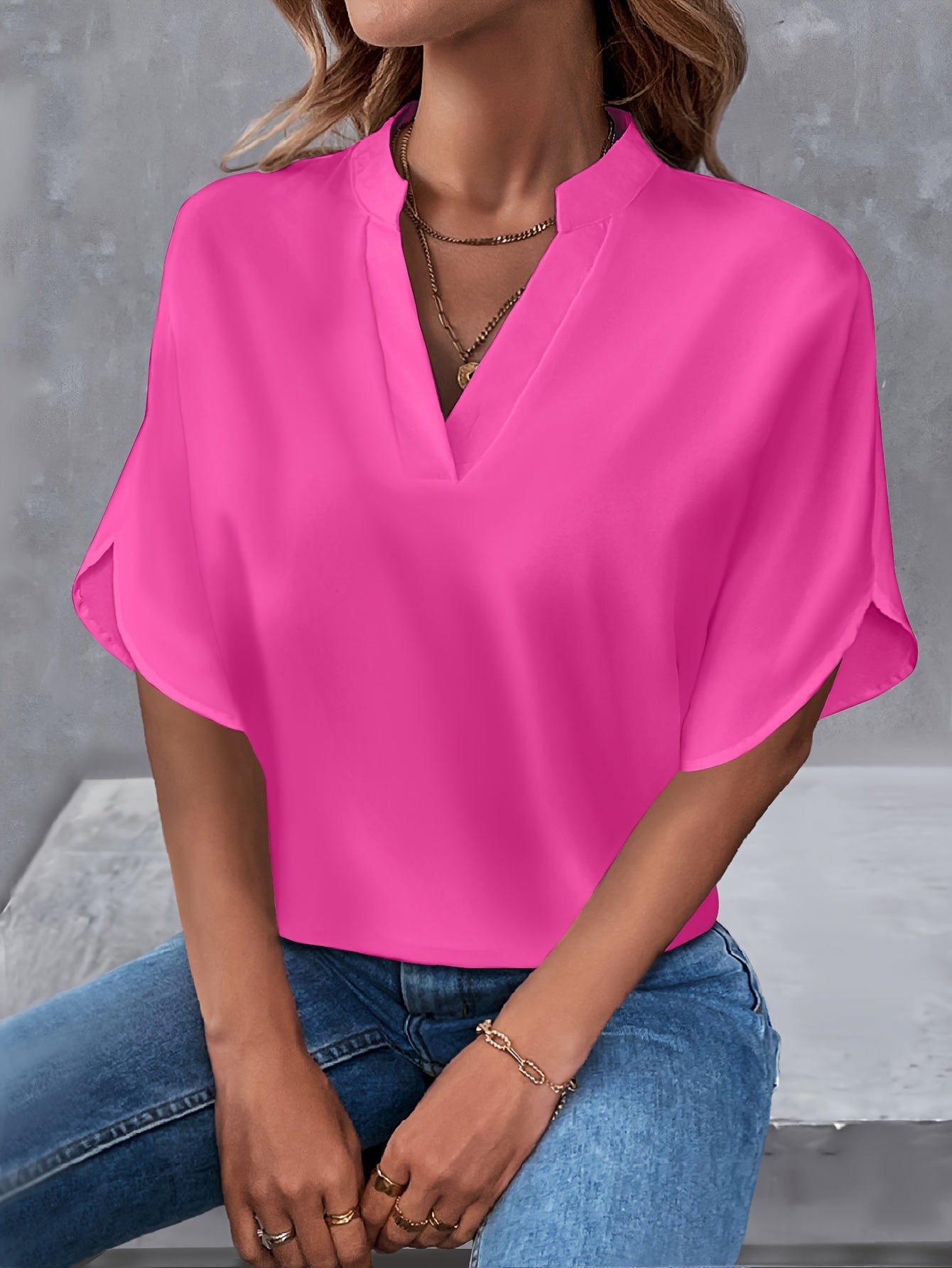 Noelle | Relaxed V-Neck Blouse