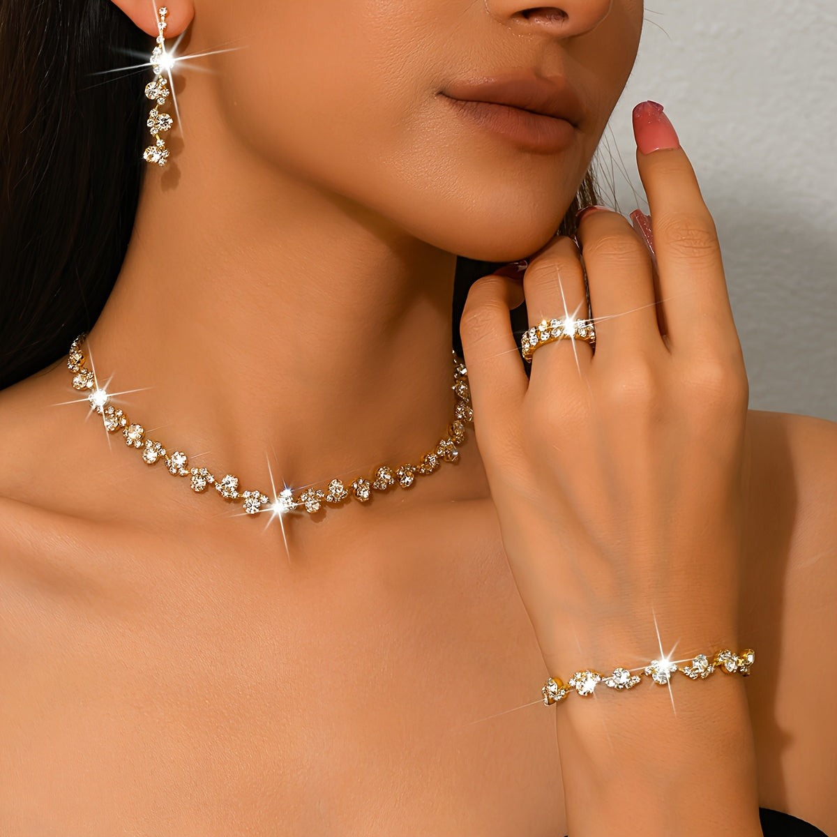 A Stylish And Elegant Wedding Jewelry Set, Including a Necklace, Earrings, Bracelet, And Ring, Perfect for Women'S Weddings, Parties, Dinners, Balls, And Gatherings, Featuring Sparkling And Luxurious Design.