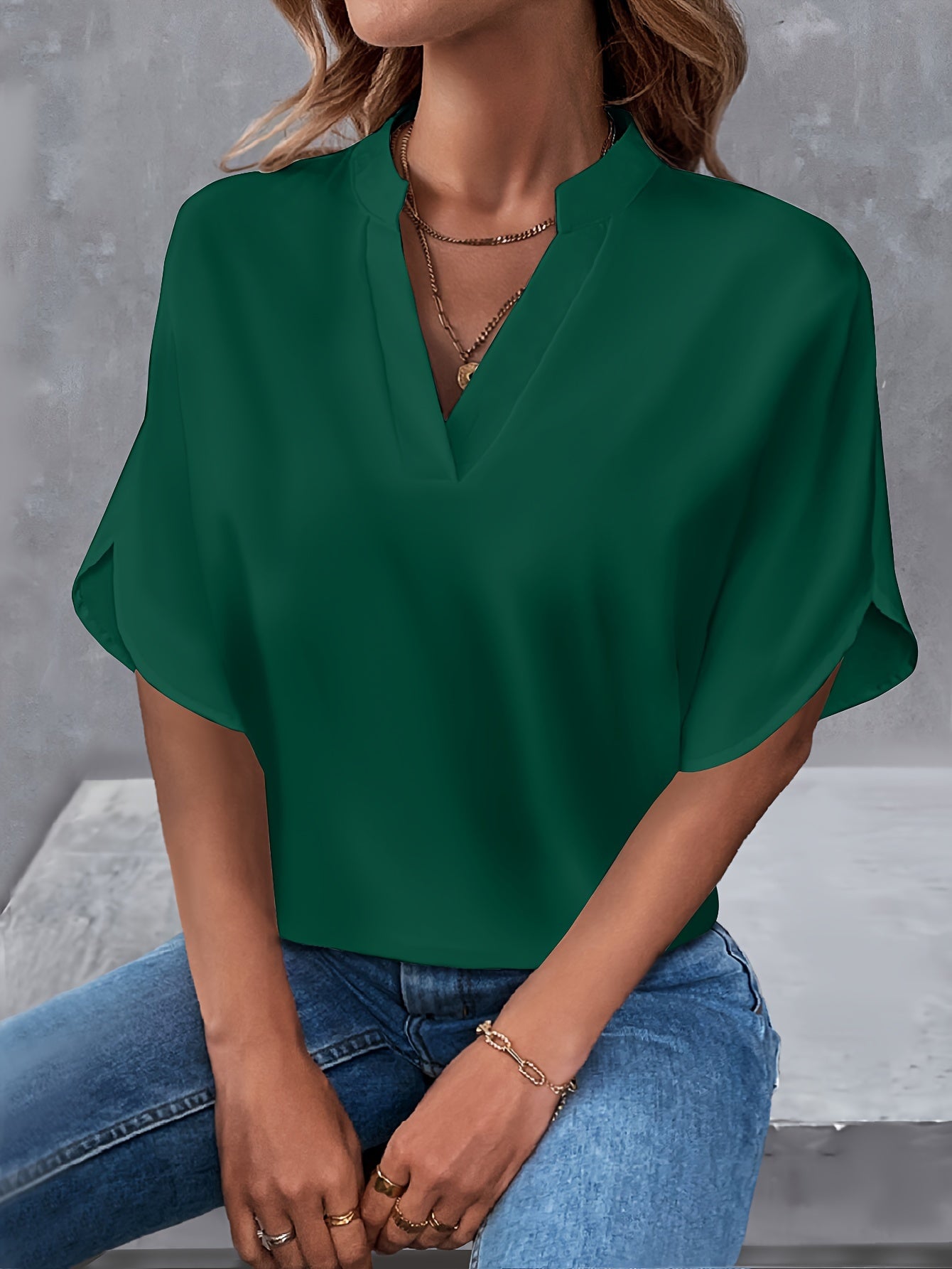 Noelle | Relaxed V-Neck Blouse