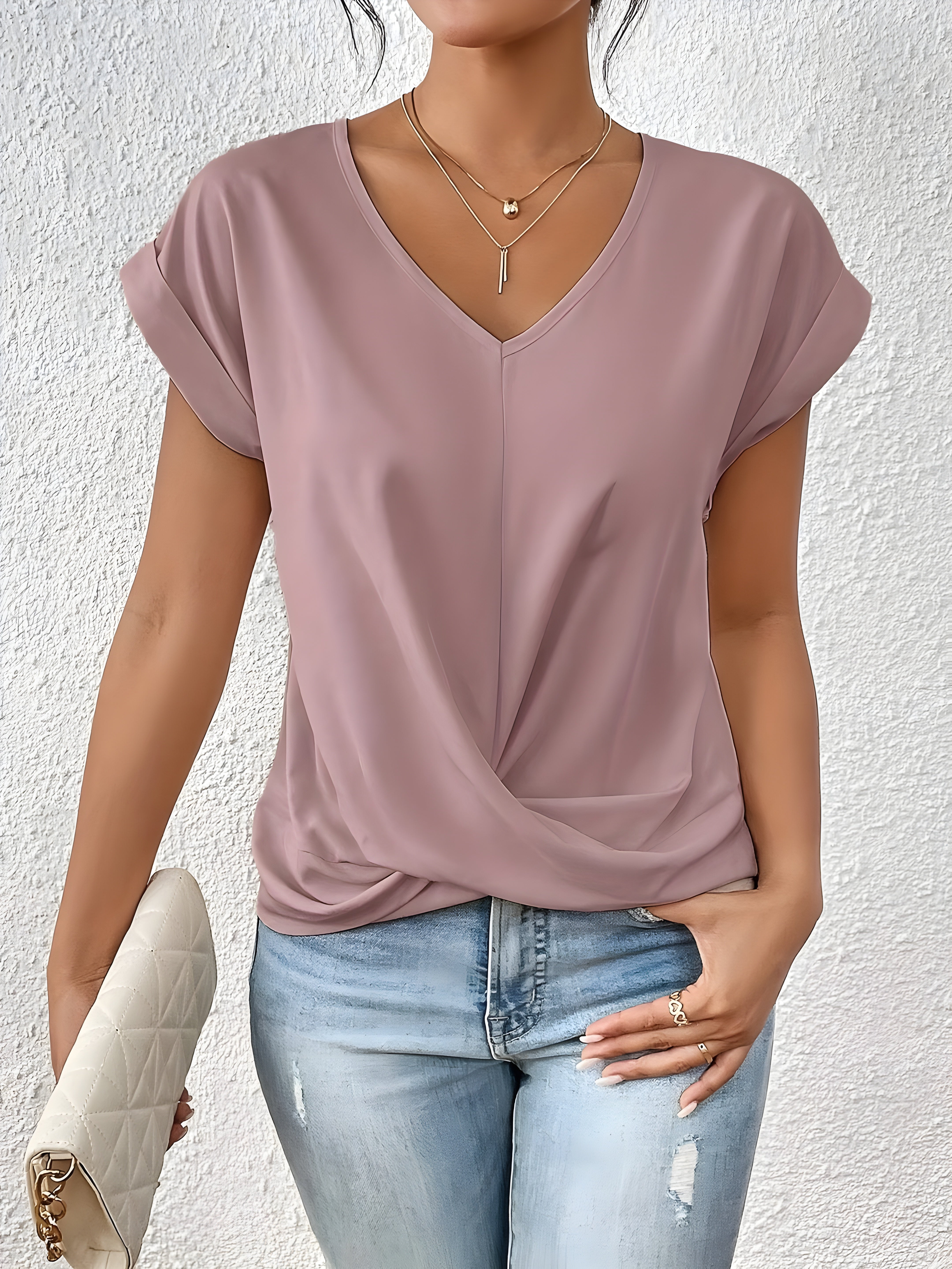 Amara | Twist V-Neck Top
