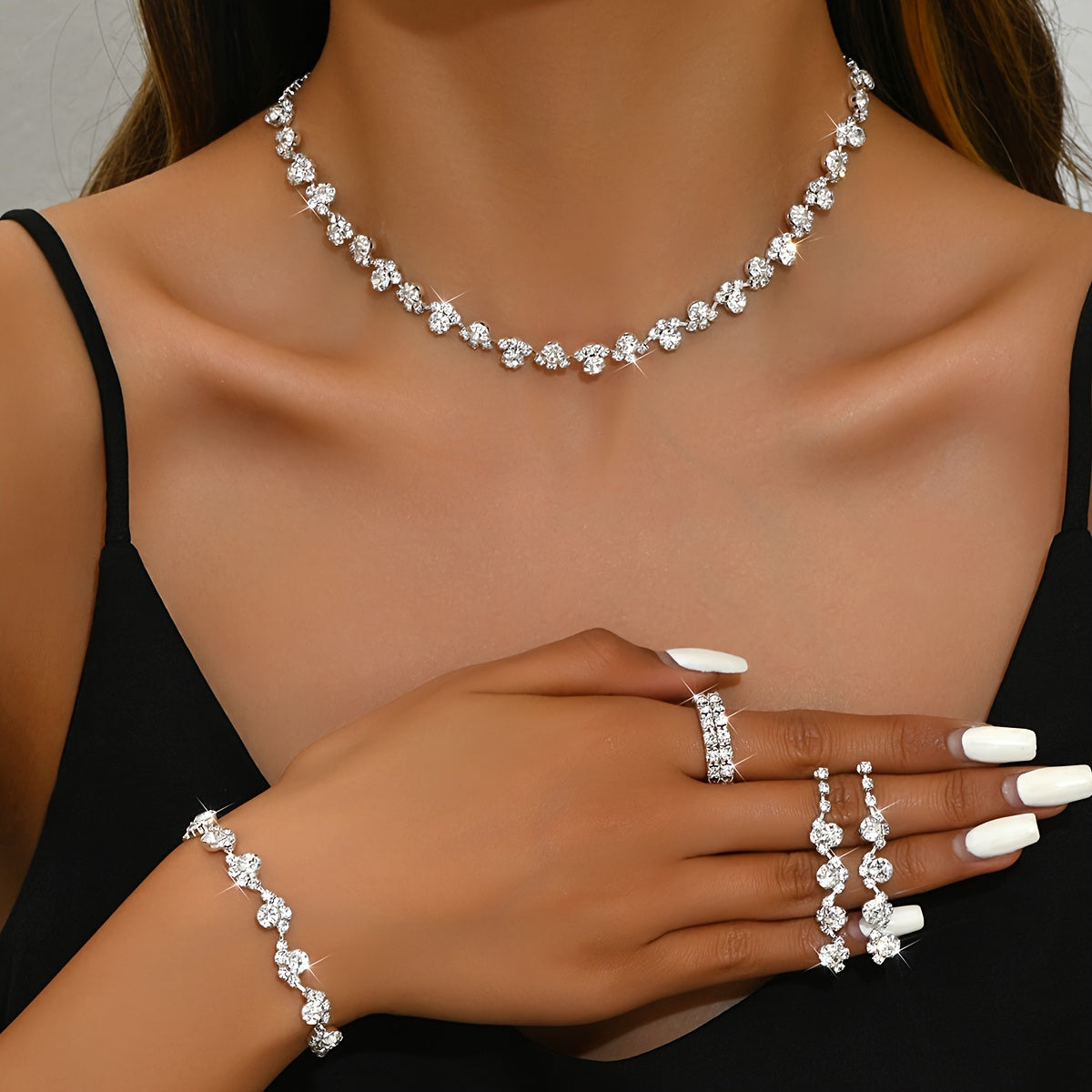 A Stylish And Elegant Wedding Jewelry Set, Including a Necklace, Earrings, Bracelet, And Ring, Perfect for Women'S Weddings, Parties, Dinners, Balls, And Gatherings, Featuring Sparkling And Luxurious Design.