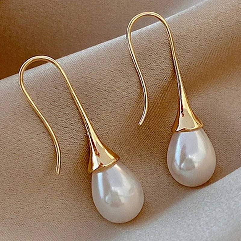 Classic Pearl Drop Earrings